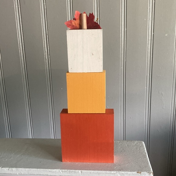 NWT-Stunning Grateful Thankful Blessed Triple Stacked Wooden Box Pumpkin Sign 🍁 - Picture 10 of 17